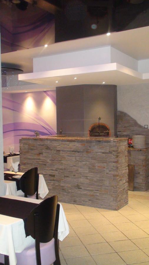 Chez Maxim Hotel Saint-Sauveur  Bagian luar foto